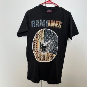 NWOT Black Ramones Band T-Shirt